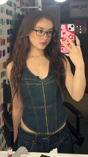Anna Cathcart OnlyFans Leaked Free Thumbnail Picture - #ci4l1aveS6