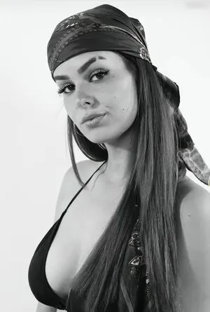 Anna Gazanis Thumbnail Picture