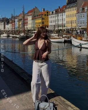 Anna Kauer OnlyFans Leaked Free Thumbnail Picture - #KEPTYURYv4