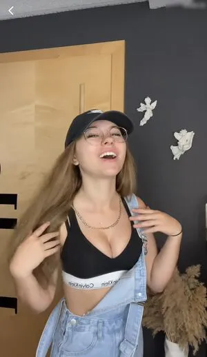 Anna Kauer OnlyFans Leaked Free Thumbnail Picture - #XFOrIypDuM