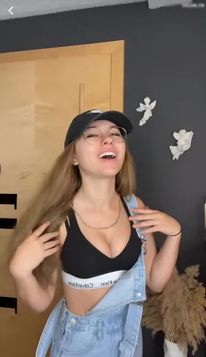 Anna Kauer OnlyFans Leaked Free Thumbnail Picture - #nFAefl00Hj