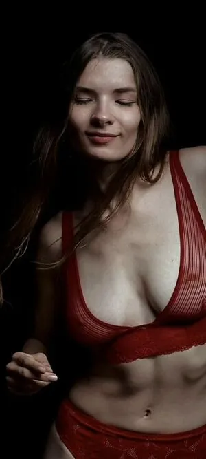 Anna Ngmodels Thumbnail Picture