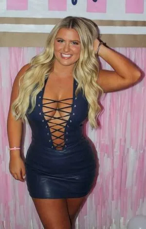 Anna Schweikert OnlyFans Leaked Free Thumbnail Picture - #w9GvROKXc9