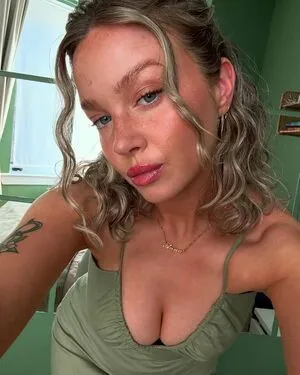 Anna Shields OnlyFans Leaked Free Thumbnail Picture - #51lvbGFiRN