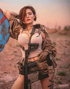 Anna Vargas Thumbnail Picture