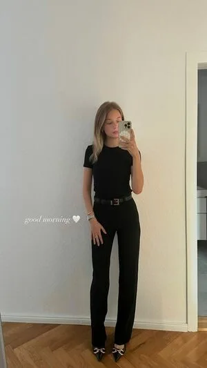 Annaaaurelia OnlyFans Leaked Free Thumbnail Picture - #iBpsAMFync