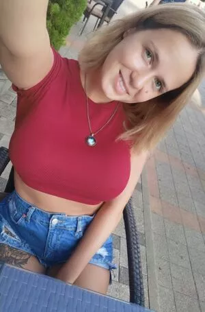 Annamonik Thumbnail Picture