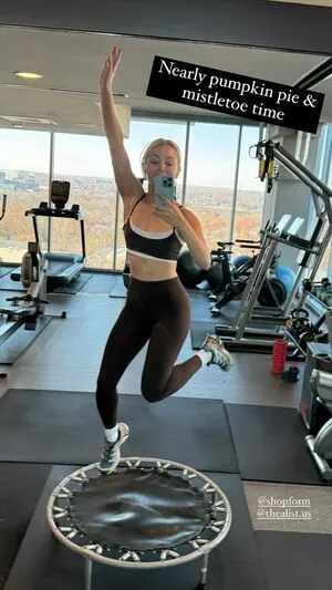 Annasophia Robb Thumbnail Picture