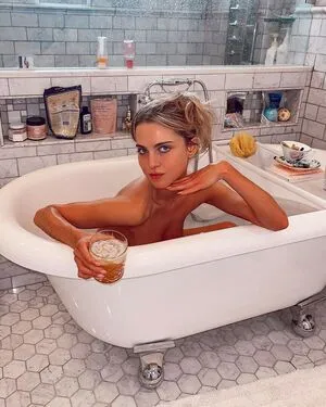 Anne Winters Thumbnail Picture