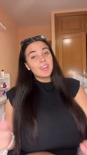Anneris OnlyFans Leaked Free Thumbnail Picture - #oCPanRVsJu