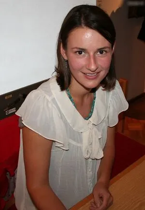 Annett Renneberg Thumbnail Picture