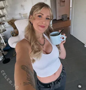 Anni Strling OnlyFans Leaked Free Thumbnail Picture - #v6X2QB336E