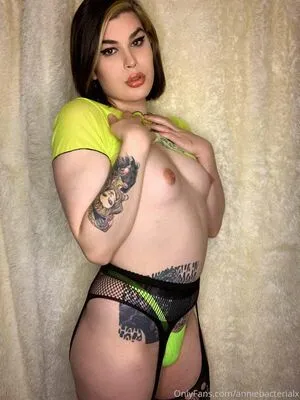Annie Bacterial OnlyFans Leaked Free Thumbnail Picture - #ReApfrEncR
