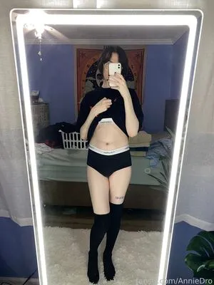 Anniedro OnlyFans Leaked Free Thumbnail Picture - #d4Pe4FiFsH