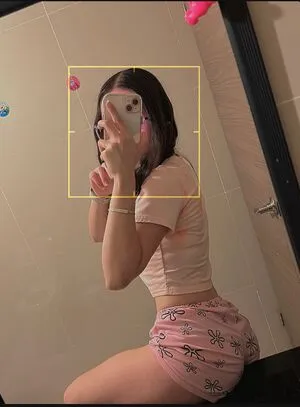 Anny Bejarano Thumbnail Picture