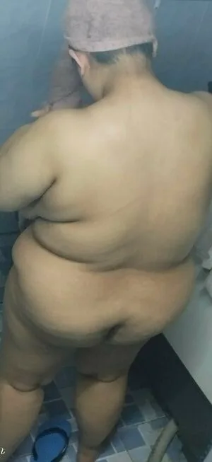 Anouk Bustyy OnlyFans Leaked Free Thumbnail Picture - #4s3HeU1KND