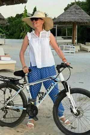 Anthea Turner OnlyFans Leaked Free Thumbnail Picture - #ukknQdFS9M