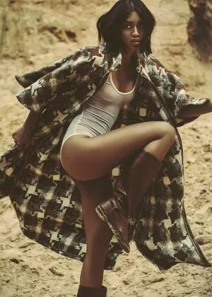 Anuthida OnlyFans Leaked Free Thumbnail Picture - #CowgWOmbnb