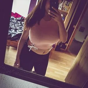 Anya K Thumbnail Picture