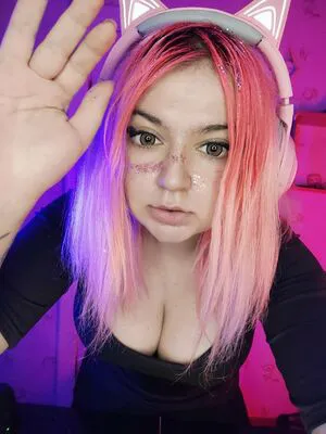 Anya Spy Thumbnail Picture