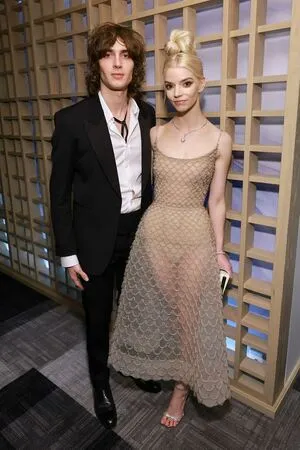 Anyataylorjoy OnlyFans Leaked Free Thumbnail Picture - #IAGEfrO2o5