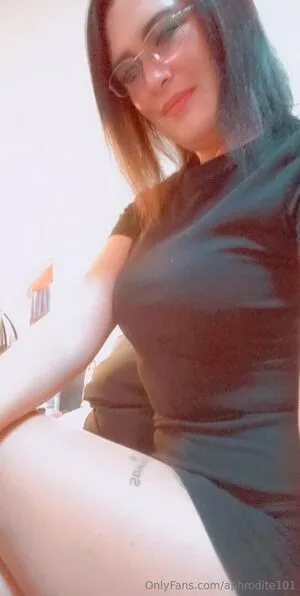 Aphrodite101 OnlyFans Leaked Free Thumbnail Picture - #57Hc6pTS71