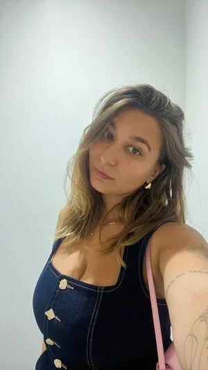 Apoline Perret OnlyFans Leaked Free Thumbnail Picture - #d4hBPZRPfk