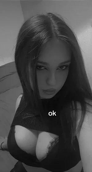 Appoline OnlyFans Leaked Free Thumbnail Picture - #E175G930KJ