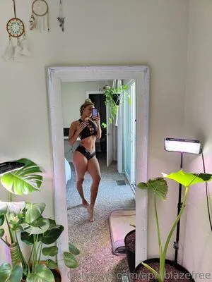 Aprilblazefree OnlyFans Leaked Free Thumbnail Picture - #O07mIP07Ov