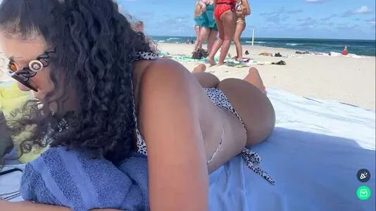 Ari V OnlyFans Leaked Free Thumbnail Picture - #Kd9bLutIWs