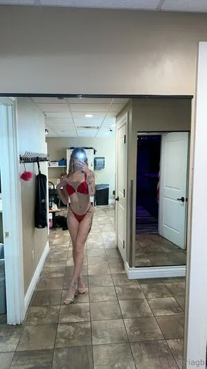 Ariagb Thumbnail Picture