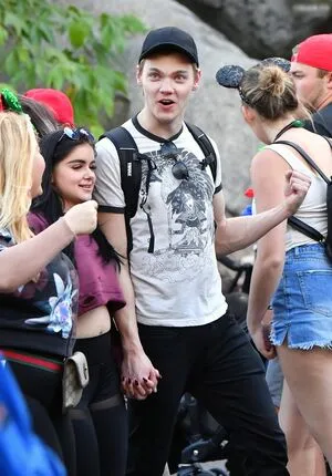 Ariel Winter OnlyFans Leaked Free Thumbnail Picture - #yDIUpi2Zik