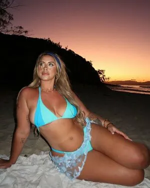 Ariella Nyssa Thumbnail Picture