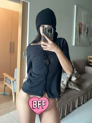 Arihienna Thumbnail Picture