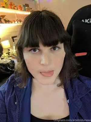 Artemislunaaa OnlyFans Leaked Free Thumbnail Picture - #lyAde1Hc5q