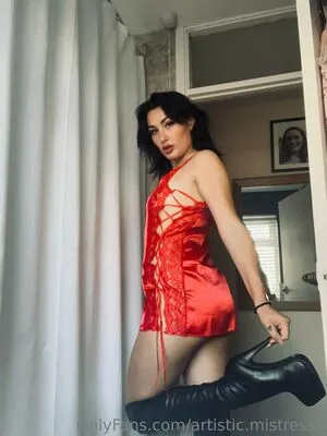 Artistic Mistress0 Thumbnail Picture
