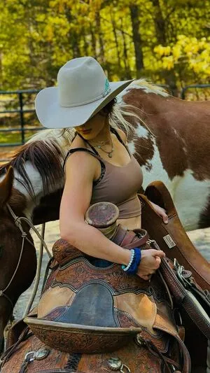 Artoftheequine OnlyFans Leaked Free Thumbnail Picture - #fS4deNCwFo