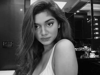 Asfa Sinha OnlyFans Leaked Free Thumbnail Picture - #OBMLStwBU1