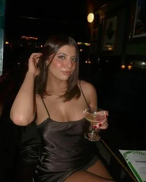 Asha Lanzoni Thumbnail Picture