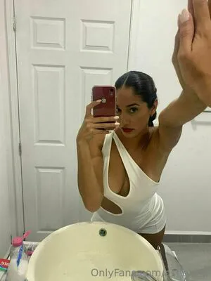 Ashely P Thumbnail Picture