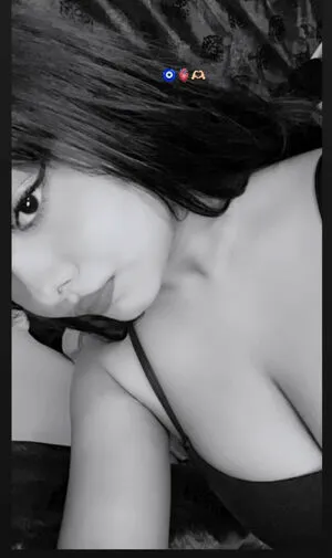 Ashi Mehra Thumbnail Picture
