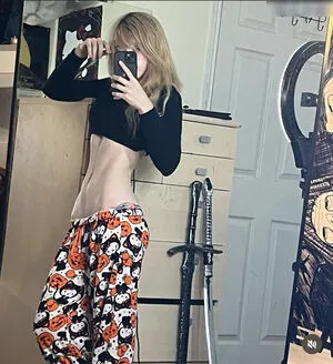 Ashisbees Iamb33s Thumbnail Picture