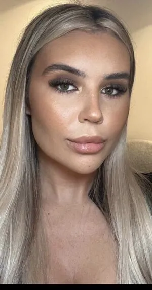 Ashleighcharlotte Thumbnail Picture