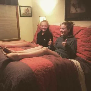 Ashley Hinshaw Thumbnail Picture
