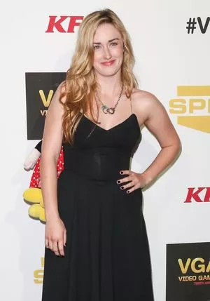 Ashley Johnson OnlyFans Leaked Free Thumbnail Picture - #WmcloGeoi6