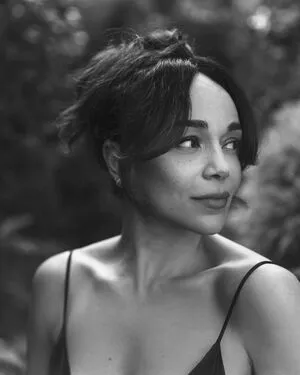 Ashley Madekwe Thumbnail Picture