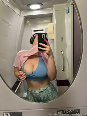 Ashleyblayde Thumbnail Picture
