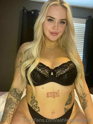Ashleygoeswild OnlyFans Leaked Free Thumbnail Picture - #JDplFFMerC