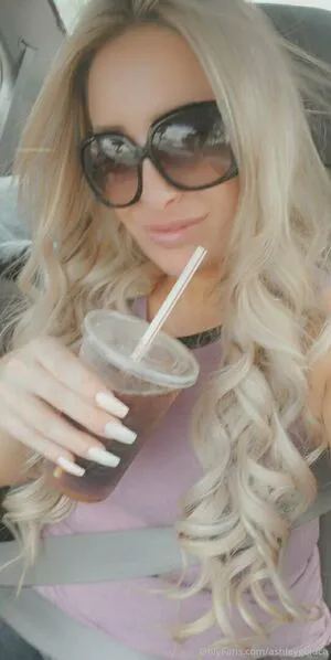 Ashleygoldca OnlyFans Leaked Free Thumbnail Picture - #OCwf8Mj9Ww