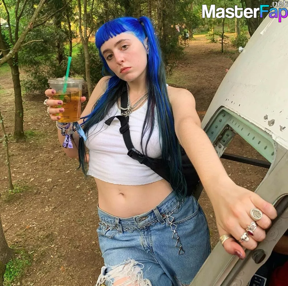Ashnikko Nude OnlyFans Leak Picture 0mq3QjU5yZ | MasterFap.net